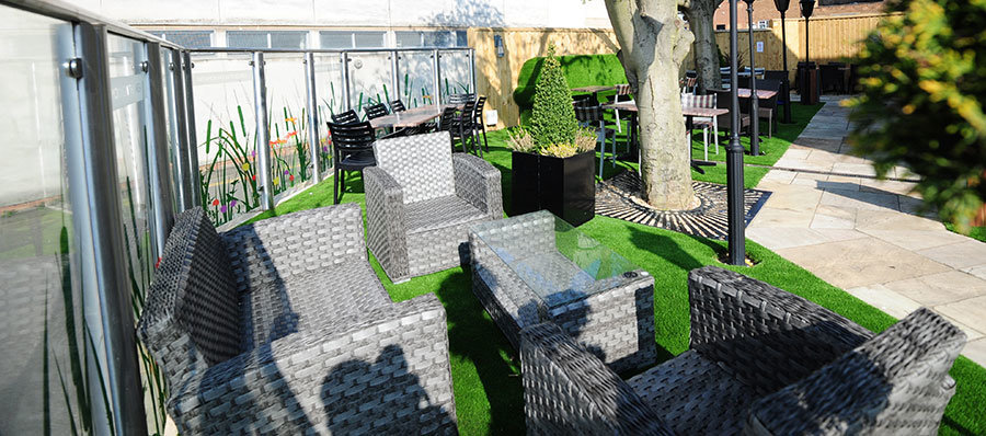 lazylawn-saxon-crown-corby-artificial-grass-seating