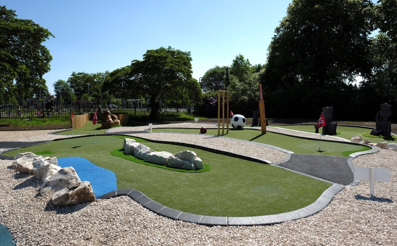 LazyLawn artificial grass at an Nottingham adventure golf course