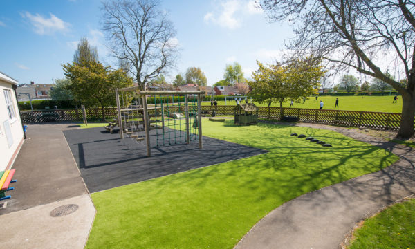 Lazy signature 37mm artificial grass in a school playground