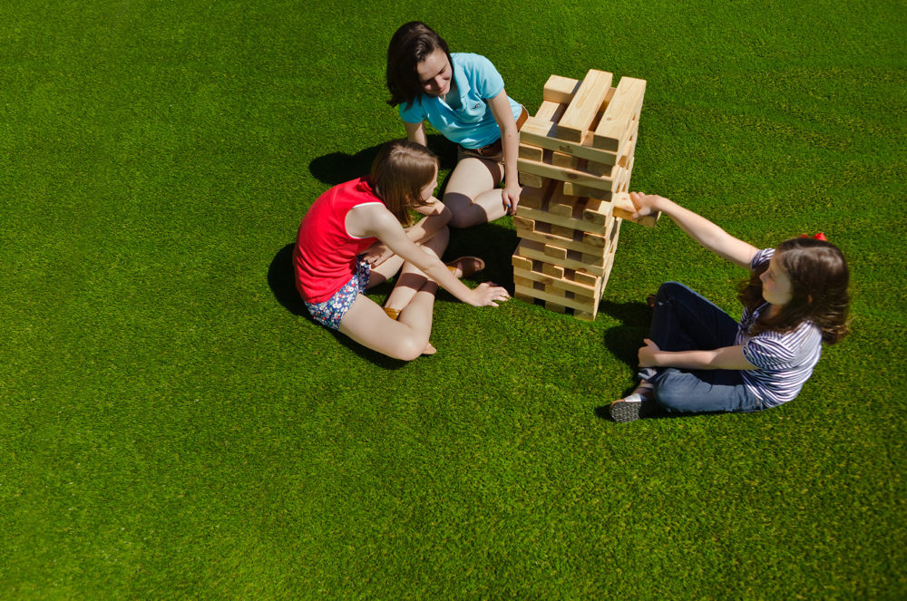 10 Best Garden Games That Are Fun For All The Family LazyLawn