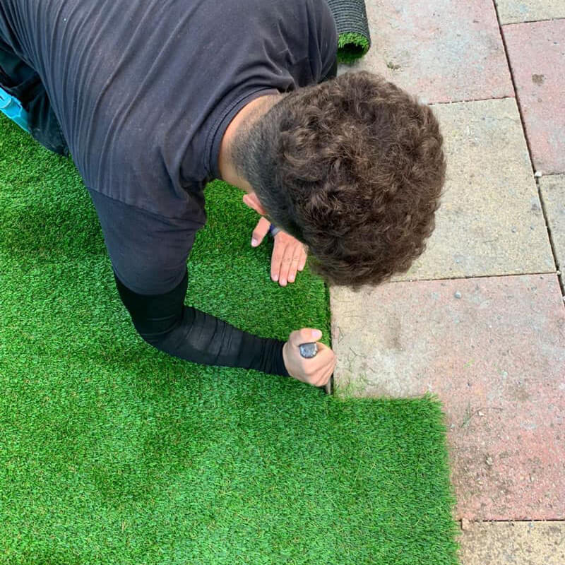 Installing VertEdge in LazyLawn's Artificial Grass